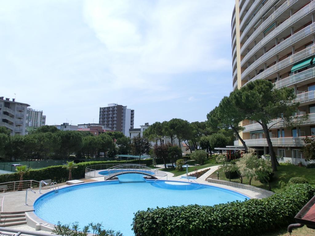 Appartamenti La Torre Lignano Sabbiadoro Kültér fotó