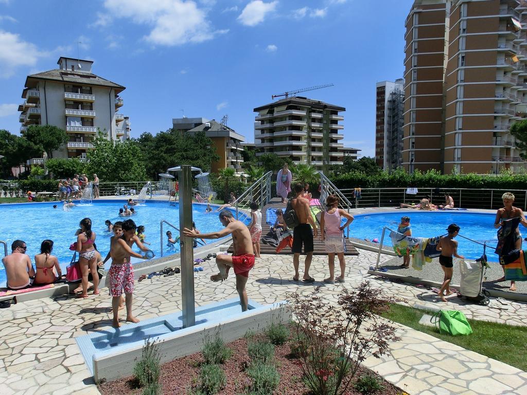 Appartamenti La Torre Lignano Sabbiadoro Kültér fotó